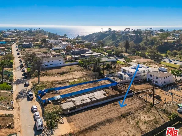 747 Haverford Ave, Pacific Palisades, CA 90272