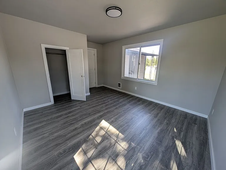 518 S Scott Ave — Photo 6