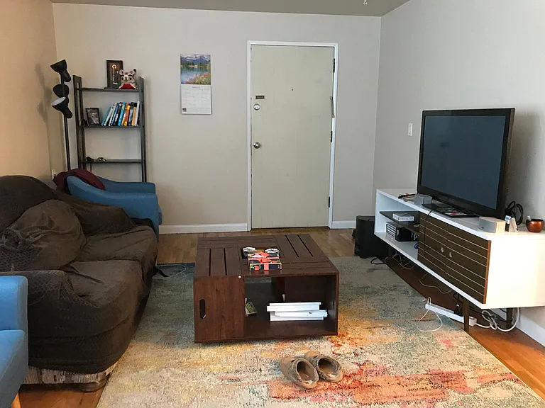 5243 22nd Ave NE #2 — Photo 3