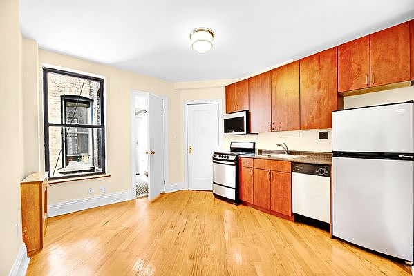 1st image of 404 E 63rd St APT 11A