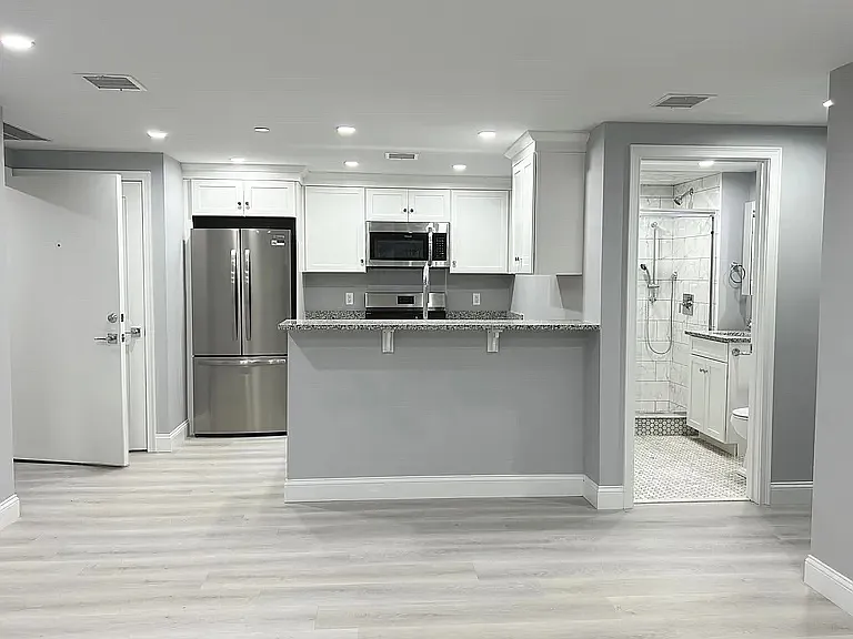 245 Elm St #102 — Photo 4