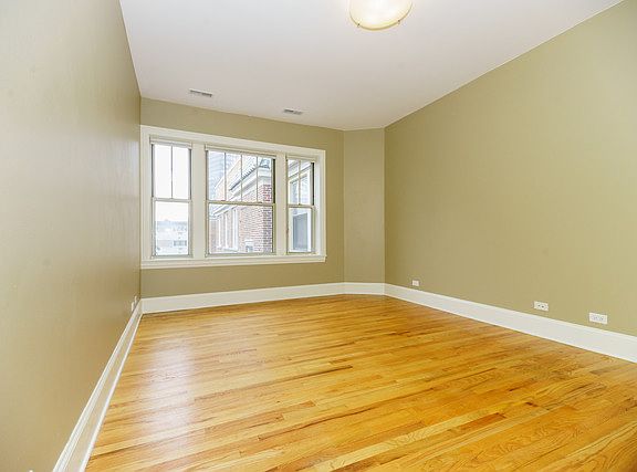 5th image of 5406 N Kenmore Ave #3