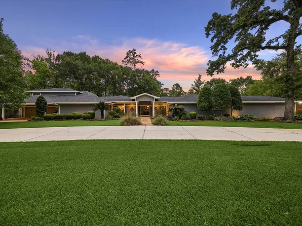 1711 Walnut Ln, Humble, TX 77339