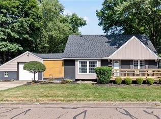 201 Westover Dr, Akron, OH 44313