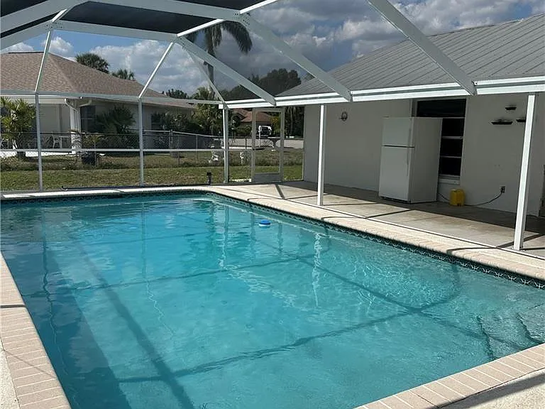 706 Arianne Ct — Photo 17