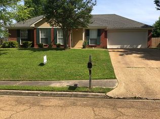 1008 N Azalea Dr, Madison, MS 39110