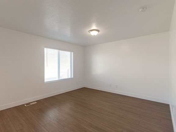 4th image of 1745 S Freestone Blvd #199