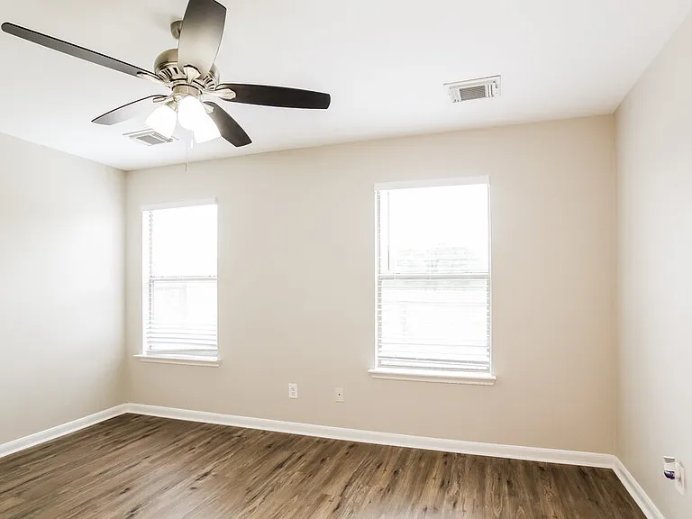 22831 Twisting Pine Dr — Photo 8