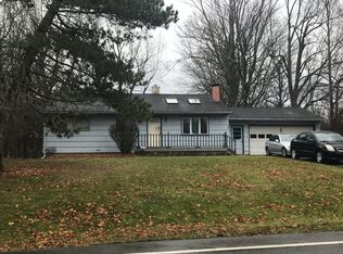 237 Hollybrook Rd, Rochester, NY 14623