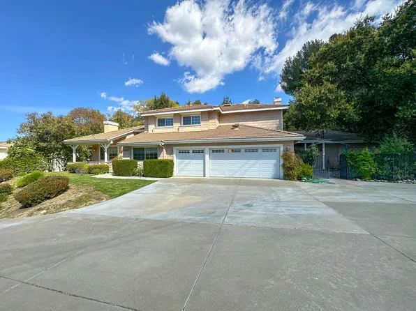 24577 Lola Ln, Santa Clarita, CA 91321