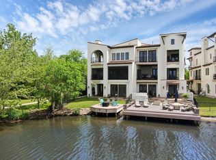 22 Lakeside Cv, The Woodlands, TX 77380