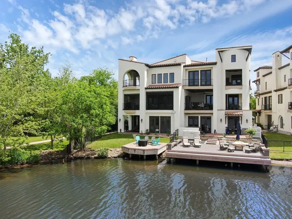 22 Lakeside Cv, The Woodlands, TX 77380