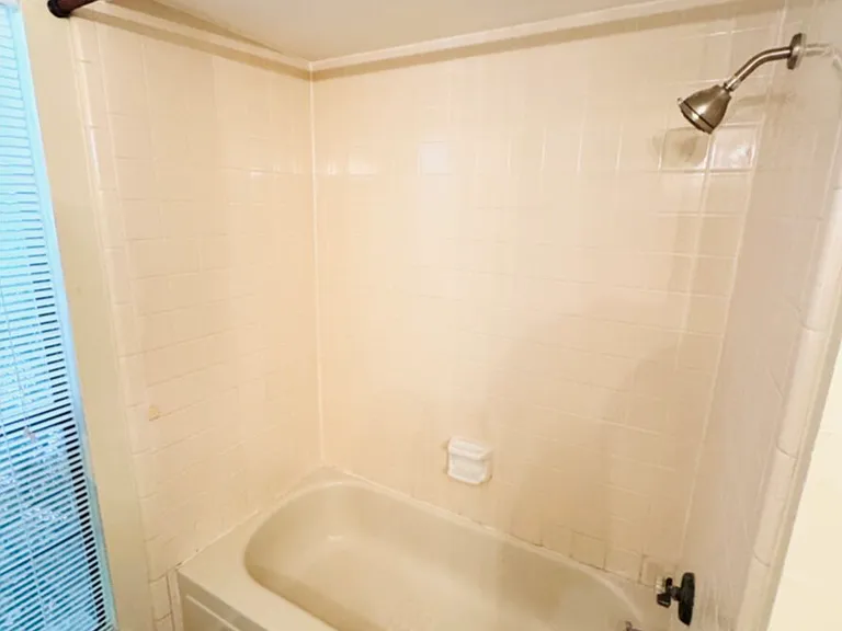 8513 Kensington Dr — Photo 11