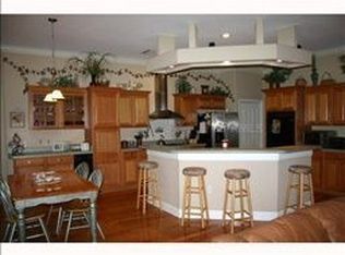 804 Brooker Village Cir, Lutz, FL 33548