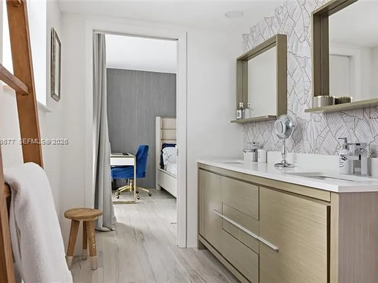 31 SE 5th St #2410 — Photo 29