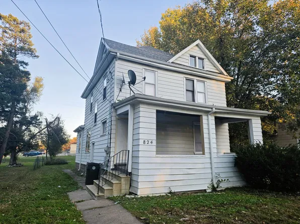 824 Logan Ave, Waterloo, IA 50703