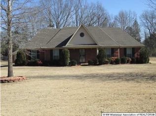 4930 Jonathan Dr, Horn Lake, MS 38637