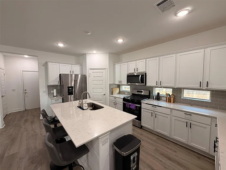 18017 Stefano Dr — Photo 17
