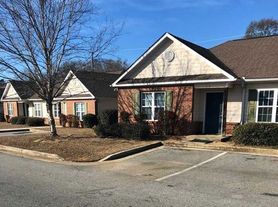 Valley Woods, 1 Bed - 1 Bath