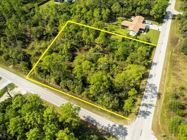 601 W 10th St, Lehigh Acres, FL 33972
