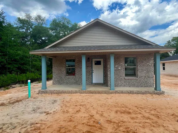 6756 North Ave, Milton, FL 32570