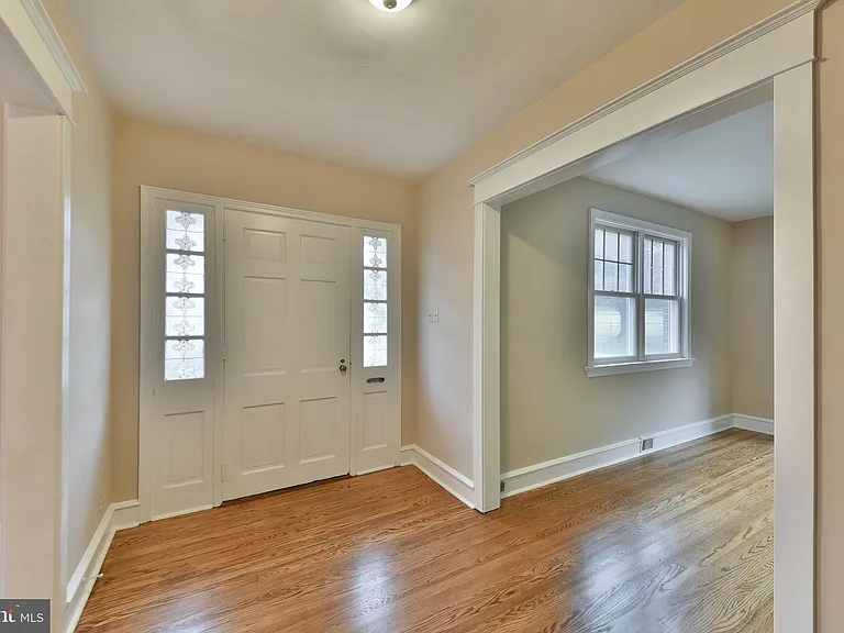 27 Bysher Ave — Photo 5