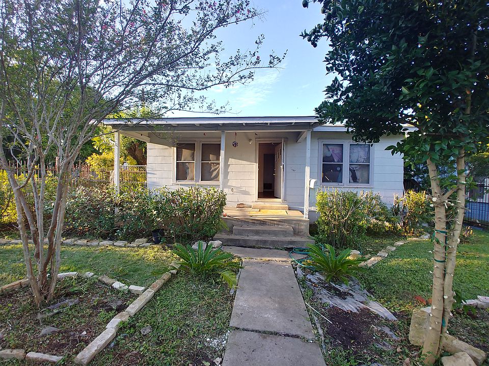 1st image of 2303 Hiawatha