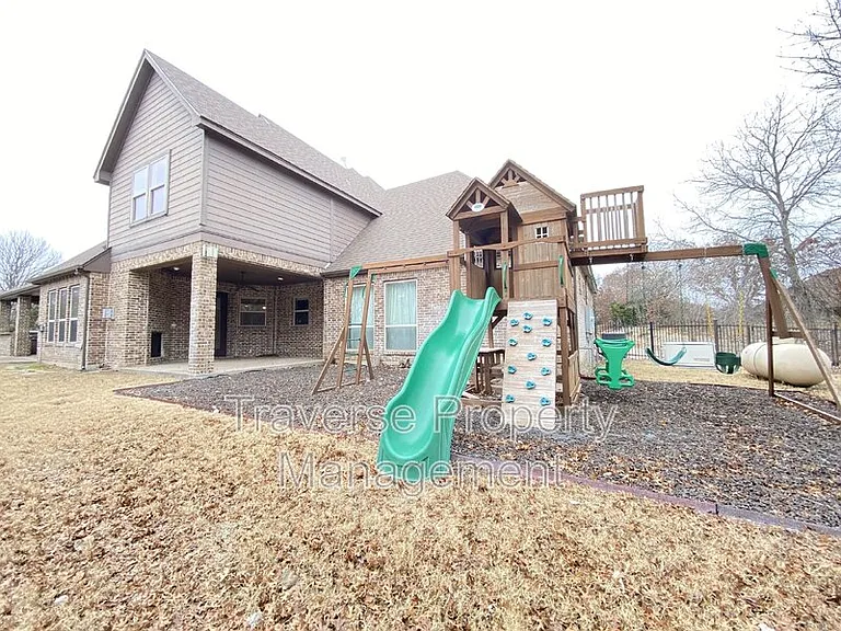 129 Acorn Ln — Photo 36