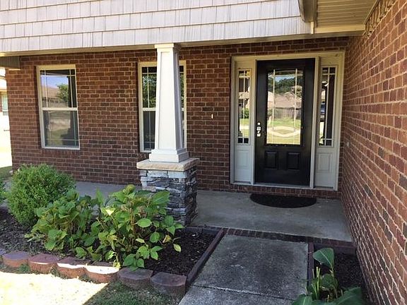 2nd image of 5035 Montauk Trl SE