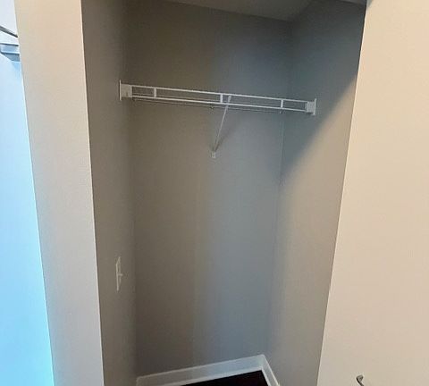 4th image of 660 W Wayman St Unit 301