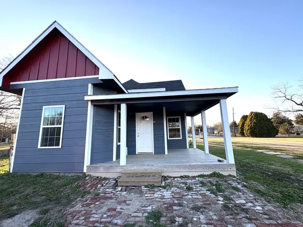 211 Dudley St, Belpre, KS 67519