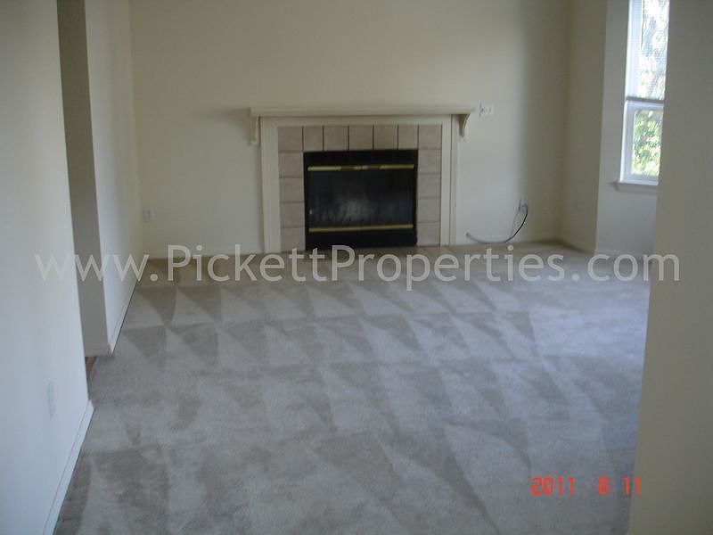 2nd image of 1074 NW Thornwood Cir