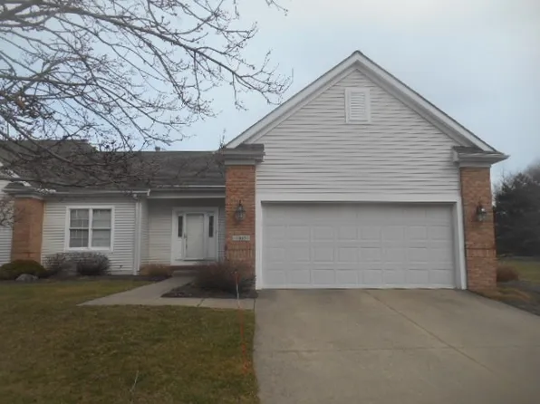 1907 Chatham Dr, Fairview, PA 16415