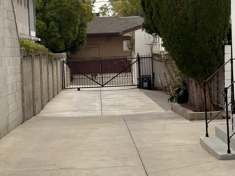 393 Waldo Ave #8 — Photo 35