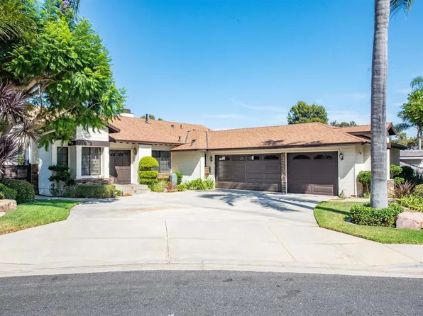 1826 Goldenrod Ln, Vista, CA 92081