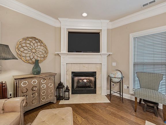 5th image of 2939 Eastern Shore Dr SE