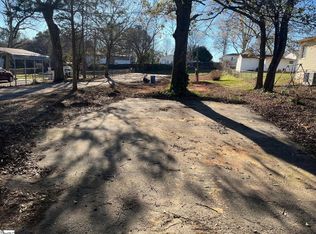 193 Lister Ct, Boiling Springs, SC 29316