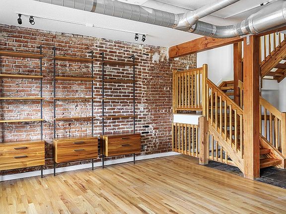 3rd image of 2524 Champa St APT 3