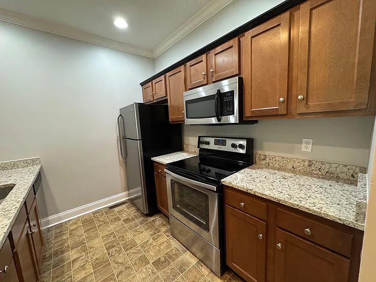 176 Middle Bridge Stub Rd — Photo 6