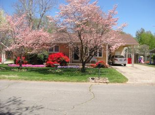 908 Alexander St, SIKESTON, MO 63801