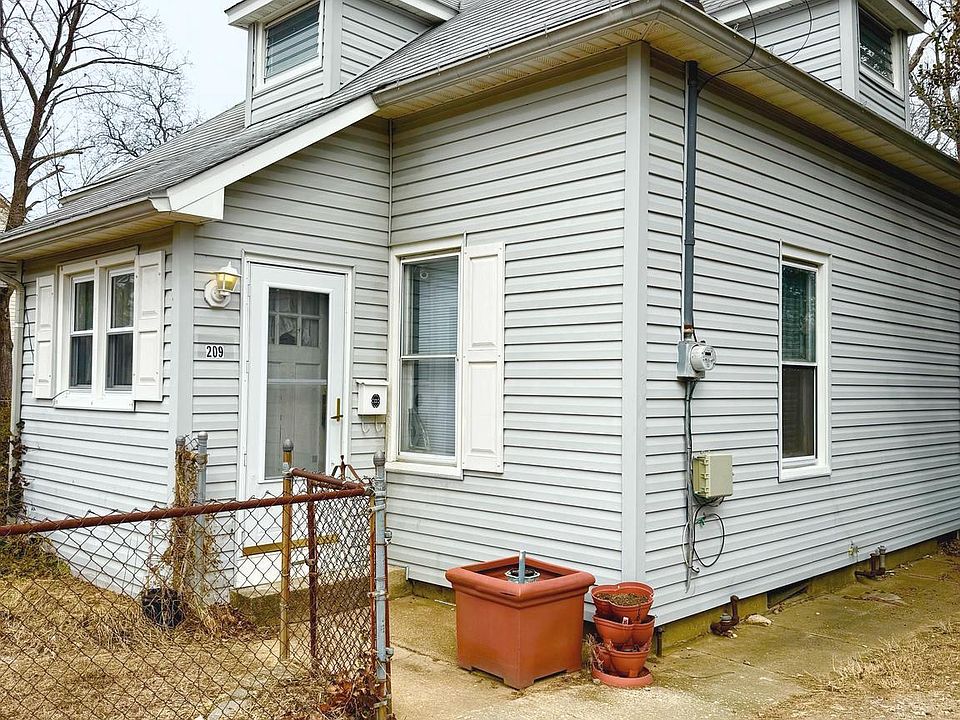 1st image of 209 New Jersey Ave