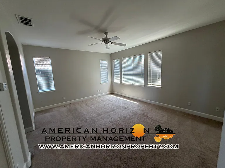 6408 Ivy Glen Way — Photo 4
