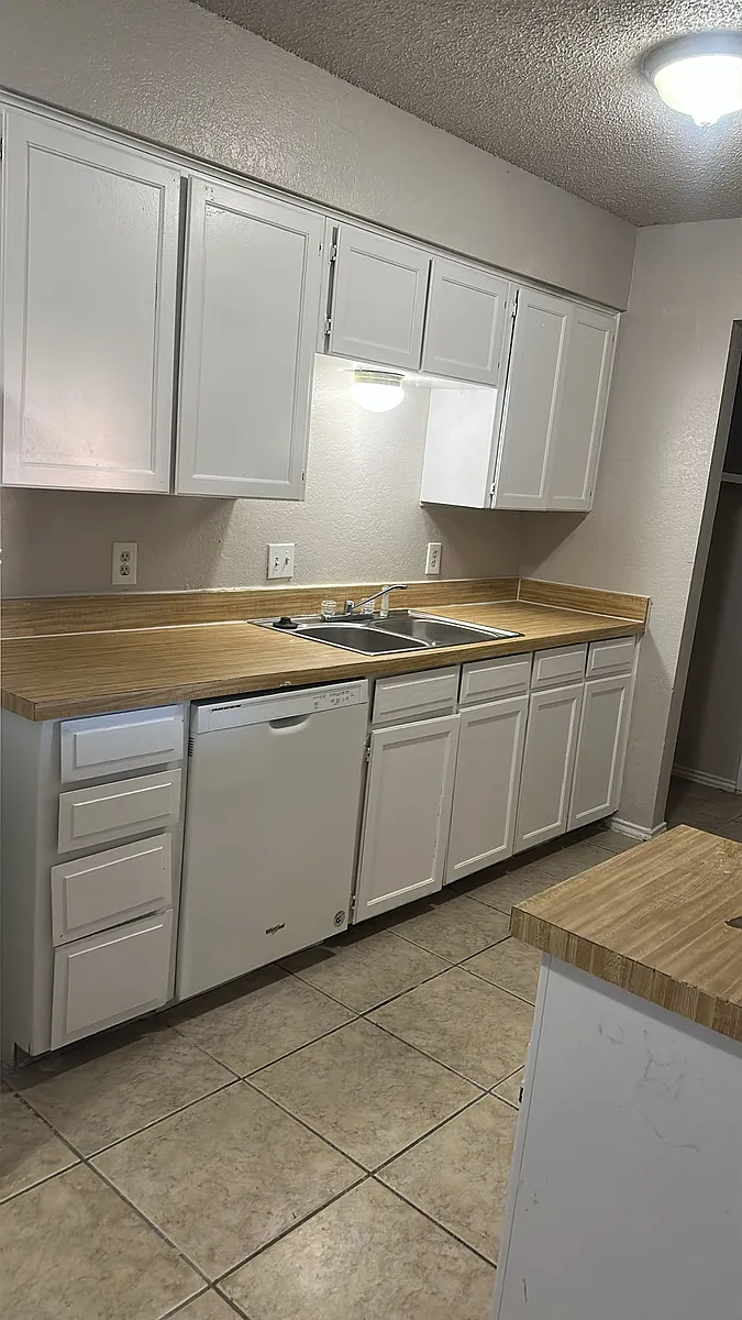 Building Photo - 6729 Westcreek Dr #6729