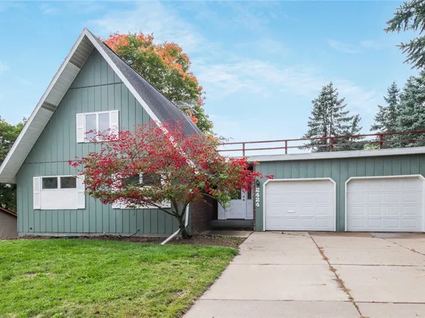 2424 Haanstad Road, Eau Claire, WI 54703