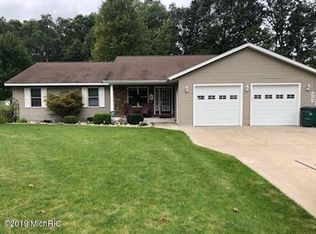 5281 Jackson Ct, Montague, MI 49437