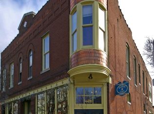 1074 S Taylor Ave, Saint Louis, MO