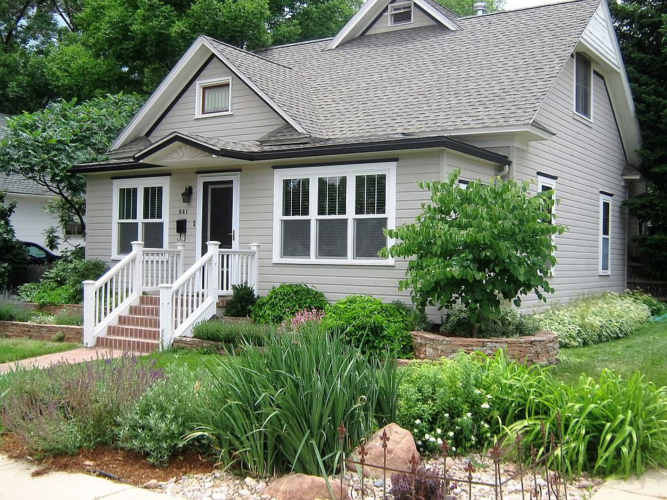 841 Lincoln Ave
