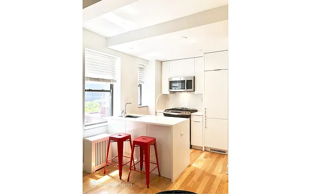 Rented by Douglas Elliman | media 24