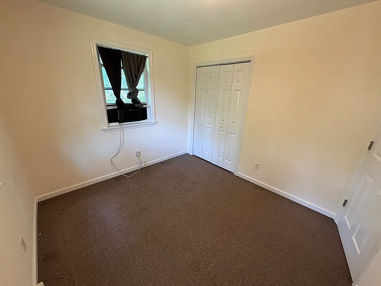 4 Seawanhaka Ave — Photo 5
