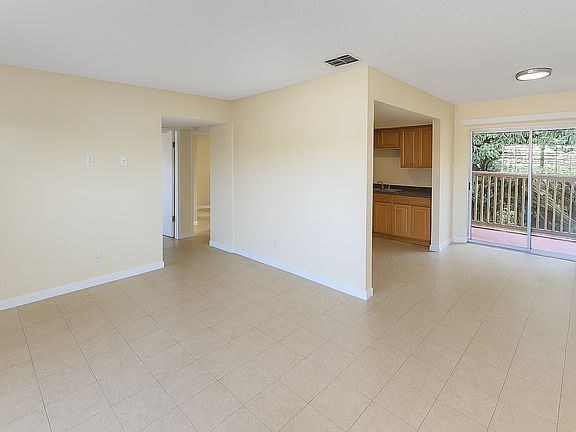 3rd image of 3484 Summer St #8411